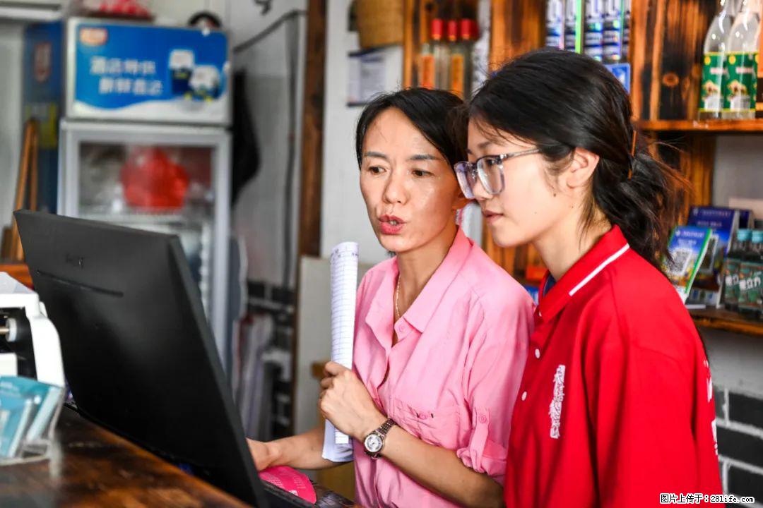 全网追的“扁担女孩”,找了一份暑假工,时薪12元 - 赵县生活资讯 - 赵县28生活网 zx.28life.com